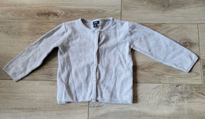 Lot de 4 gilets taille 18 mois - photo numéro 4