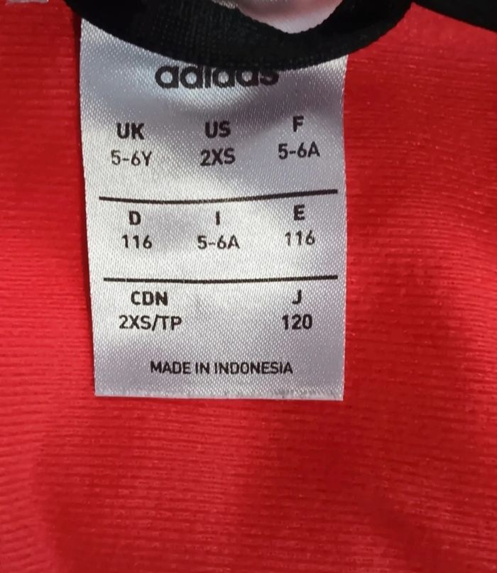 Veste adidas 5/6 ans - photo numéro 3