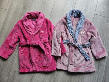 Lot de 2 robes de chambres 5 ans