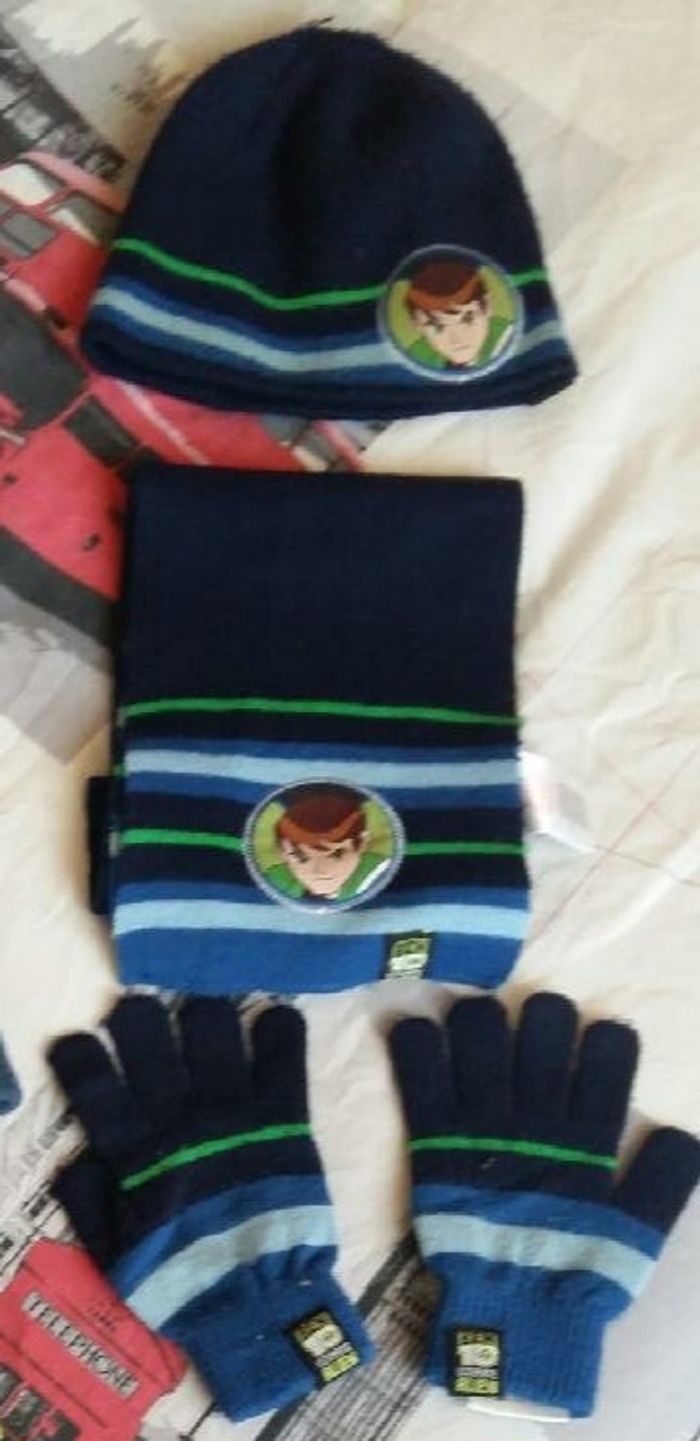 Gants écharpes bonnet ben 10