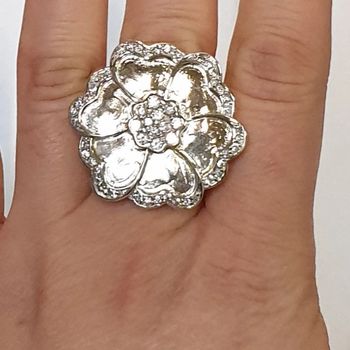 Neuve: Superbe bague fleur en argent massif avec oxyde de zyrconium