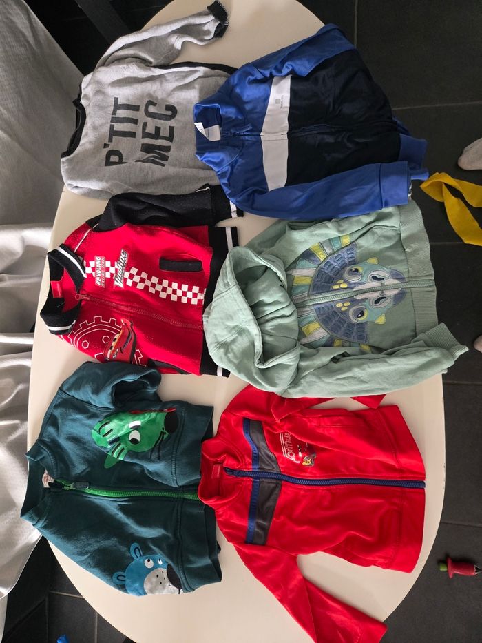 Lot vêtements taille 2 ans - photo numéro 7