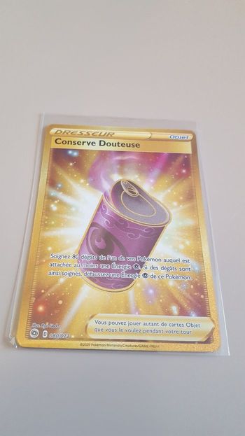 Carte Ultra rare Pokemon Conserve douteuse