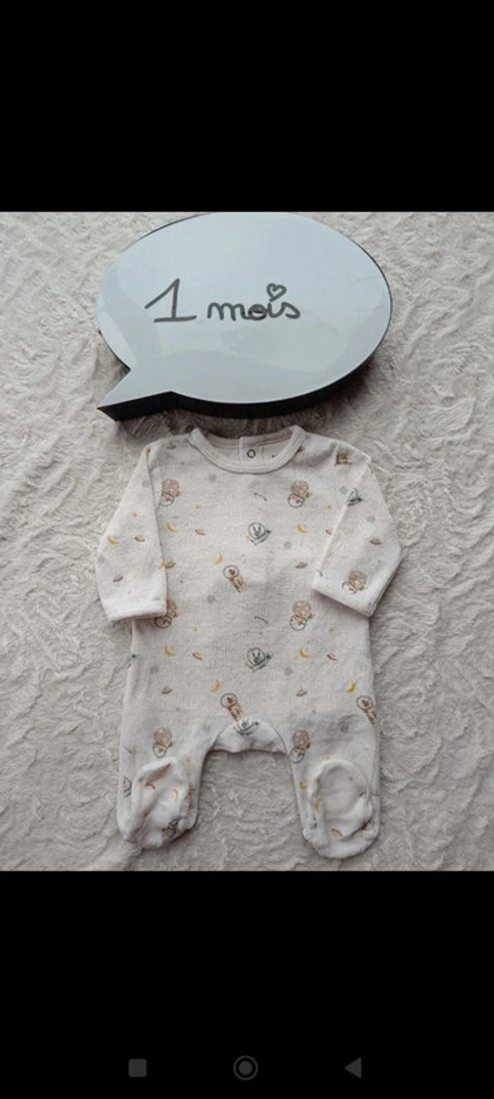 Pyjama grenouillère velours Mixte 1 mois Espace lapin fusée planète Kiabi Eco conception coton bio