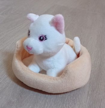 Peluche animal avec panier 11 cm