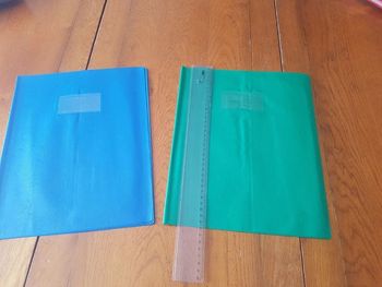 Plusieurs lots fournitures scolaires à partir de