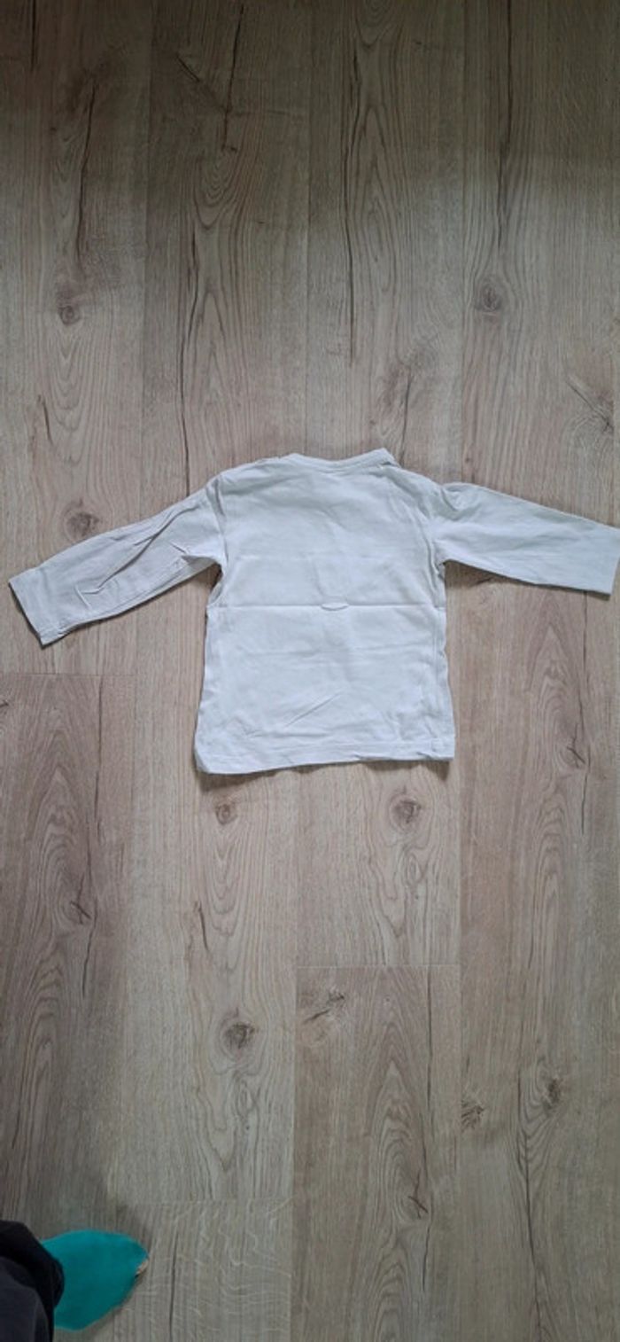 T-shirt Zara Baby 18-24mois TBE - photo numéro 3