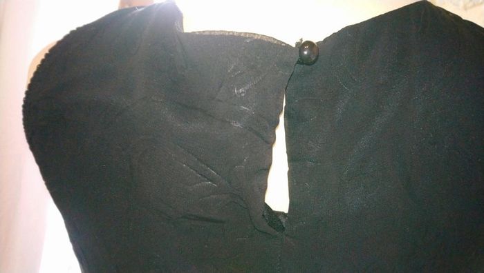 Superbe robe cache cache neuve taille 36 - photo numéro 9