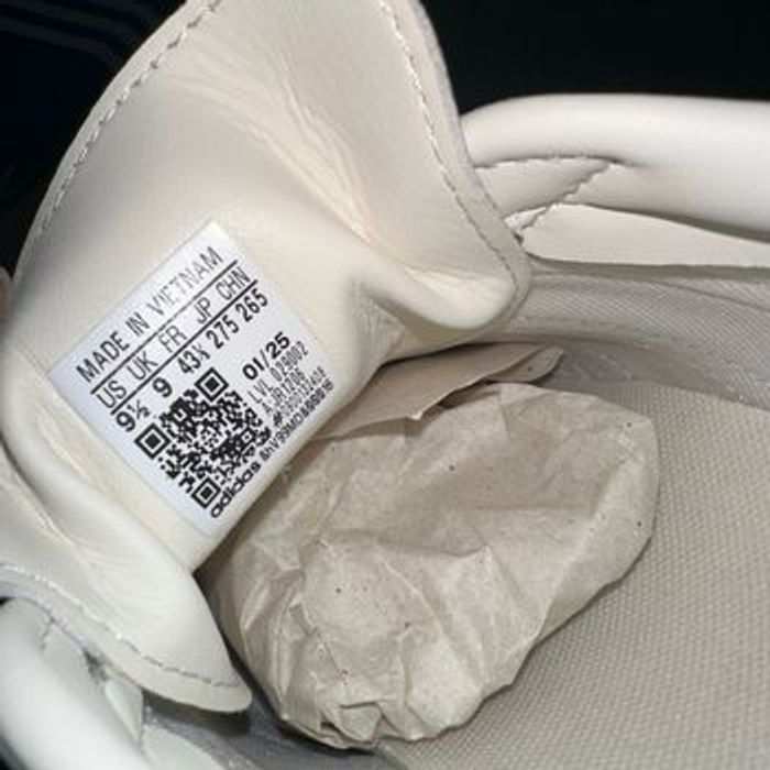 Basket Adidas Gazelle Indoor en cuir Taille 43 Argenté Neuves - photo numéro 6