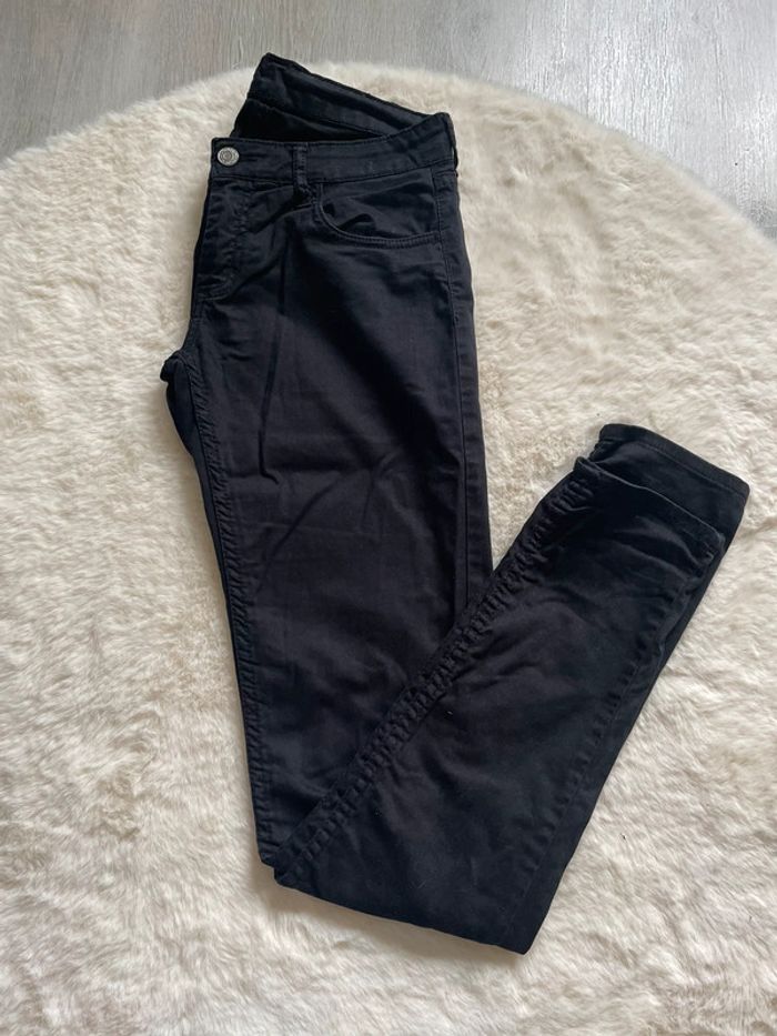 Jean skinny noir le temps des cerises taille 34