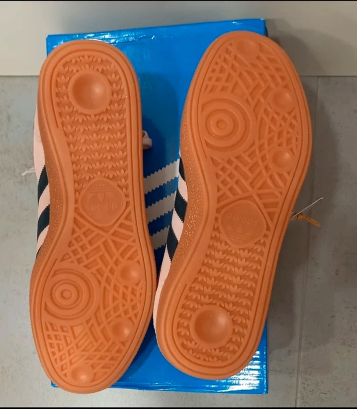 Baskets Adidas Spezials Taille 38 - photo numéro 5