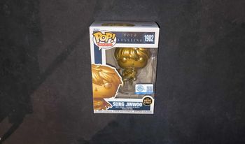 Figurine Funko Pop / Sung Jinwoo 1982 "Gold" / Solo Leveling / Spécial édition
