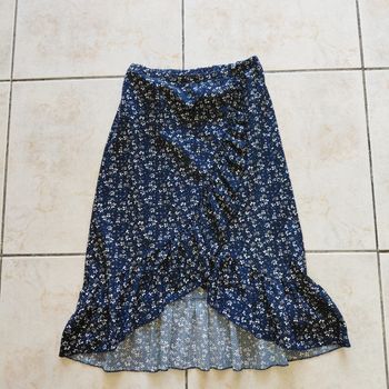 Kiabi - jupe bleue fleurie 12 ans