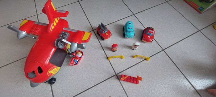 Avion cargo pompiers ecoiffier abrick