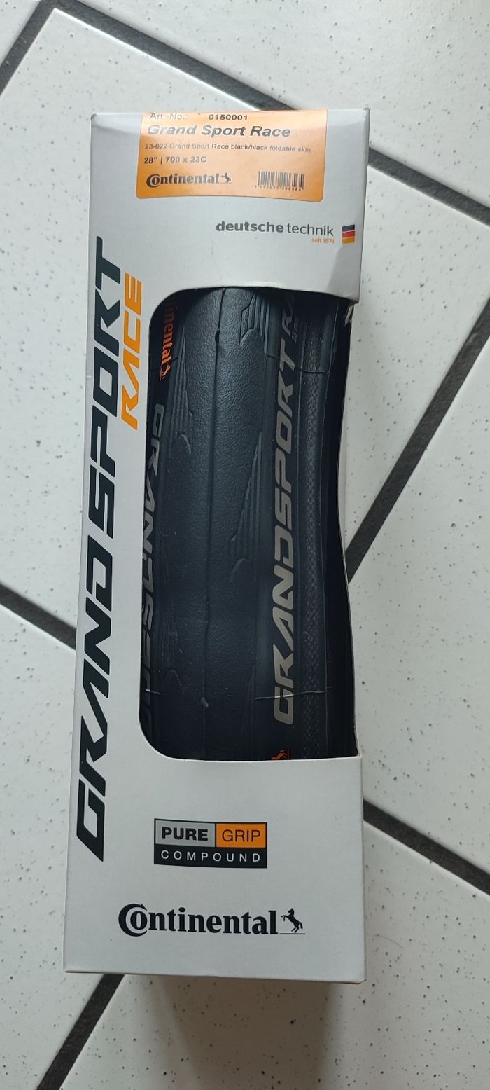 Pneu vélo Grand Sport Race 700x23c Continental