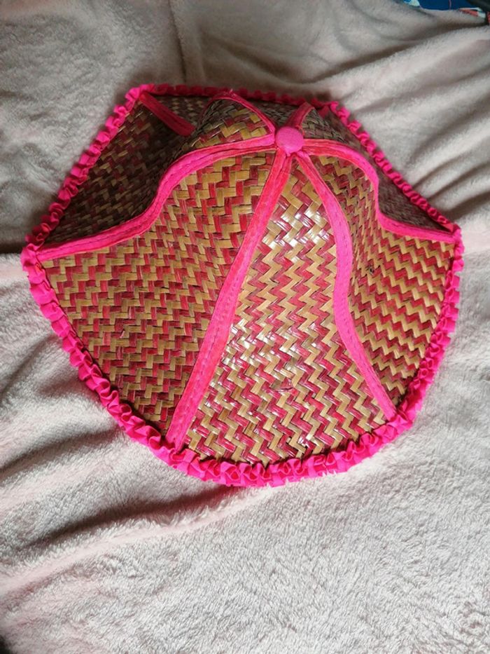 Chapeau rose en paille thaïlandais - photo numéro 3