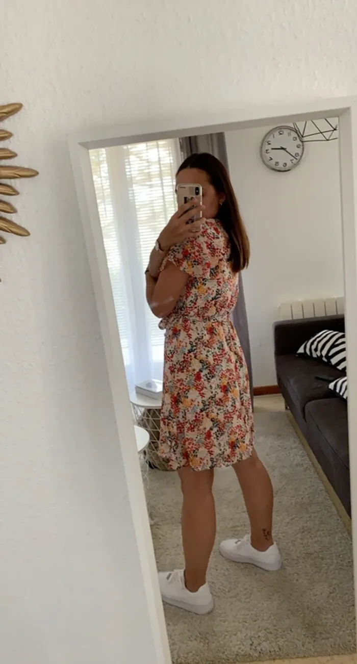 Robe à fleurs - photo numéro 2