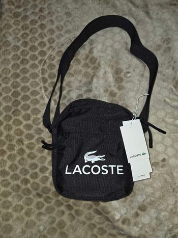 Saccoche lacoste