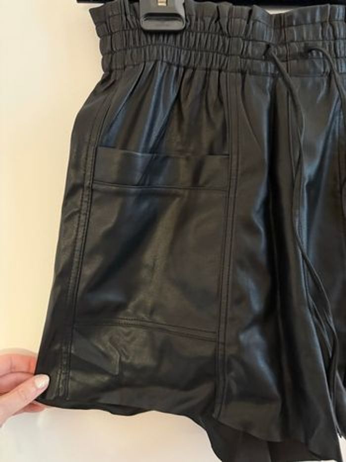 Short Teddy Smith noir / Simili cuir - photo numéro 2