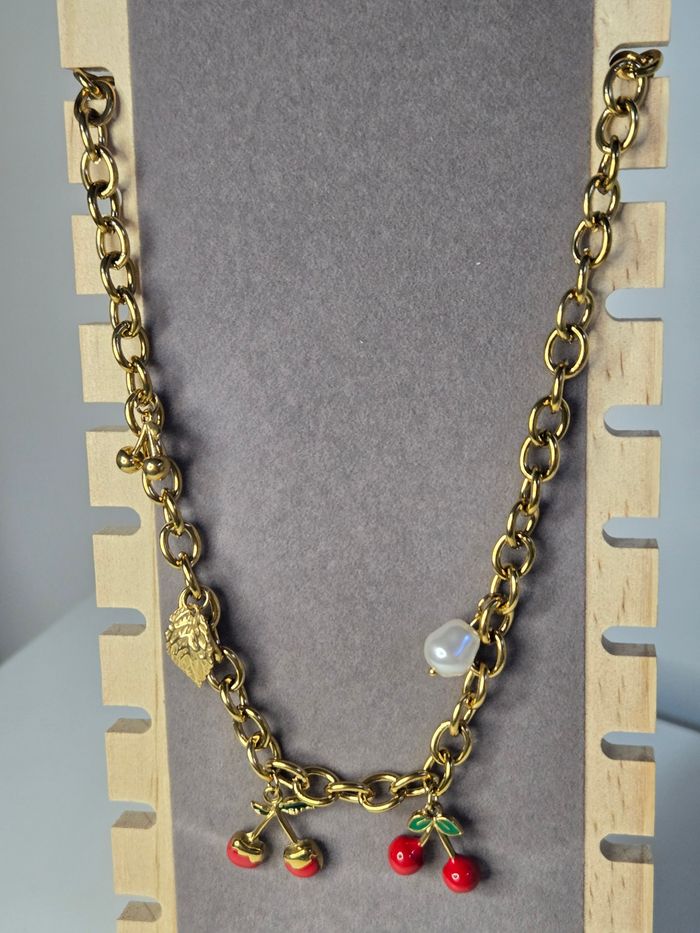 Collier chaîne en acier inoxydable à breloques Cerises et Perle