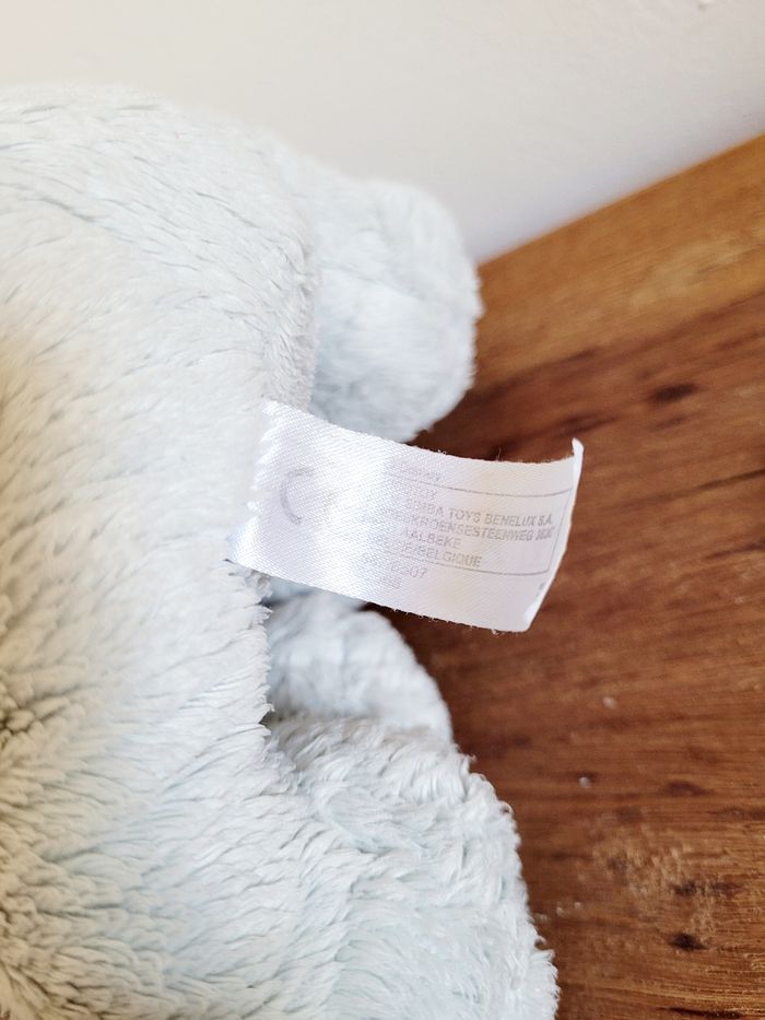 Peluche Dumbo Disney - photo numéro 3