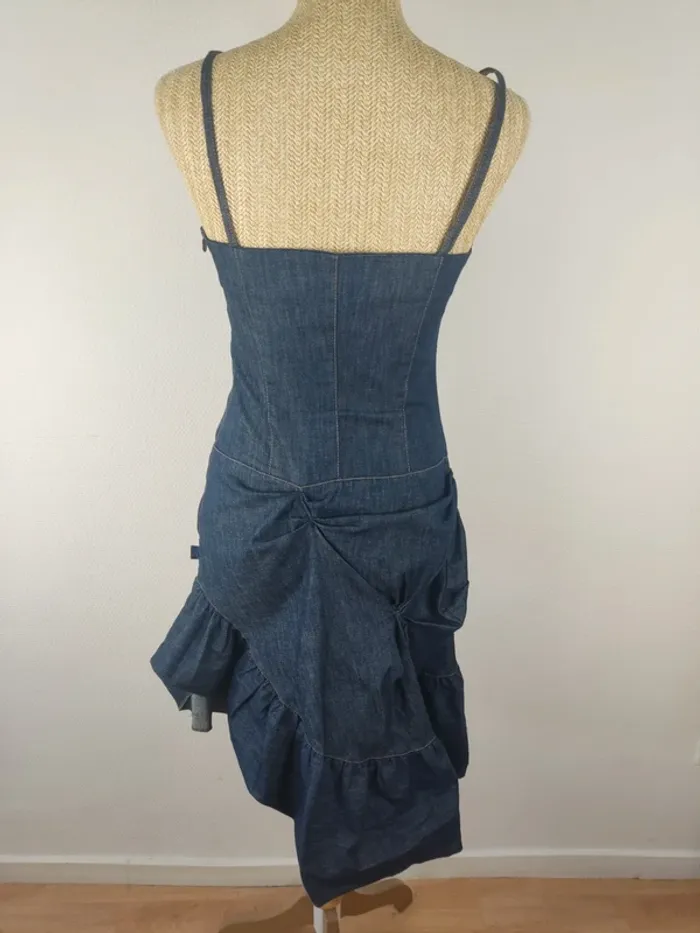 Robe asymétrique et froncée à bretelles en jeans bleu marine vintage taille 38 Christian Lacroix - photo numéro 2
