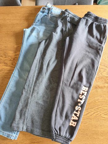 Lot de 3 pantalons fille en 10 ans , bon état