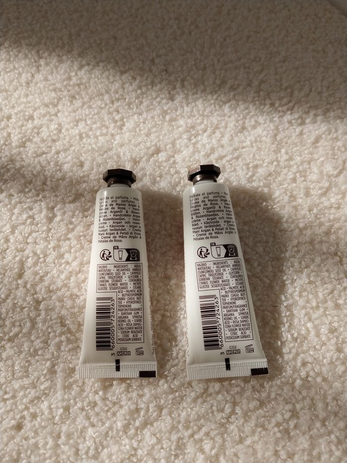 Lot de 2 crèmes pour les mains - photo numéro 2