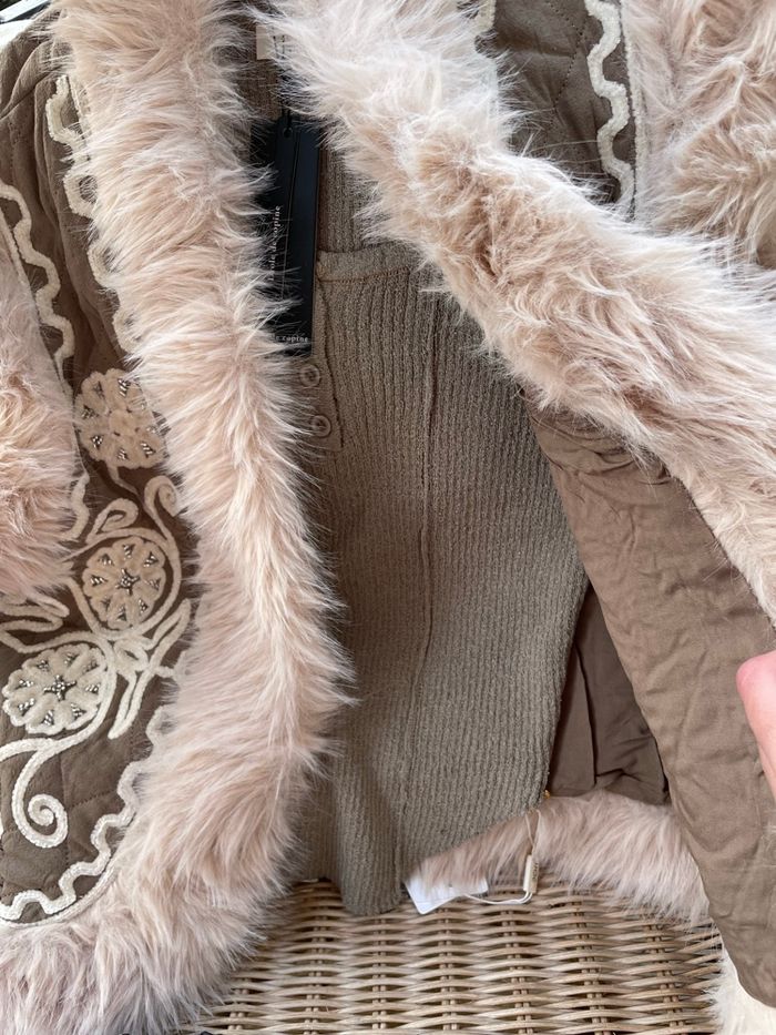 Gilet kaki brodé - photo numéro 2