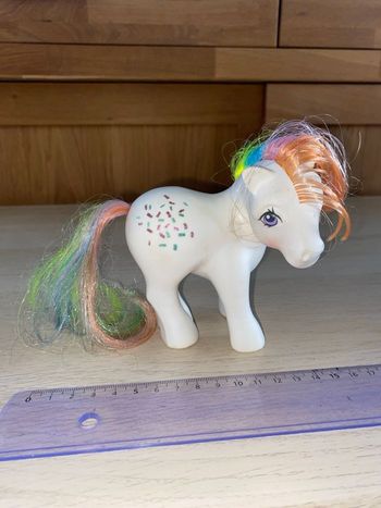 Mon petit poney Little pony hasbro confettis 1983 rainbow