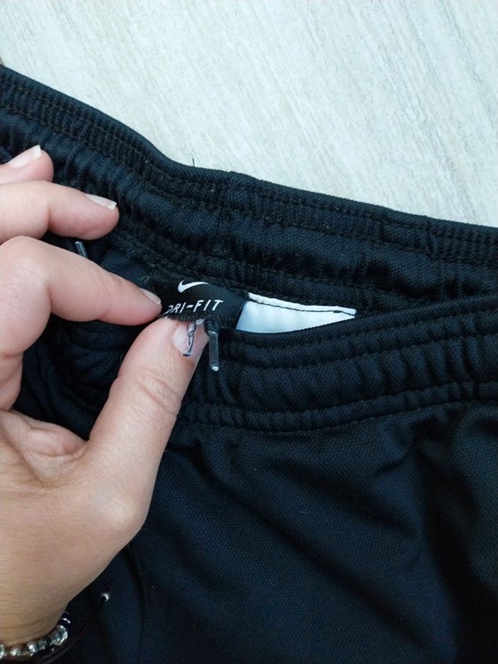 Pantalon Jogging Nike 8 ans - photo numéro 3