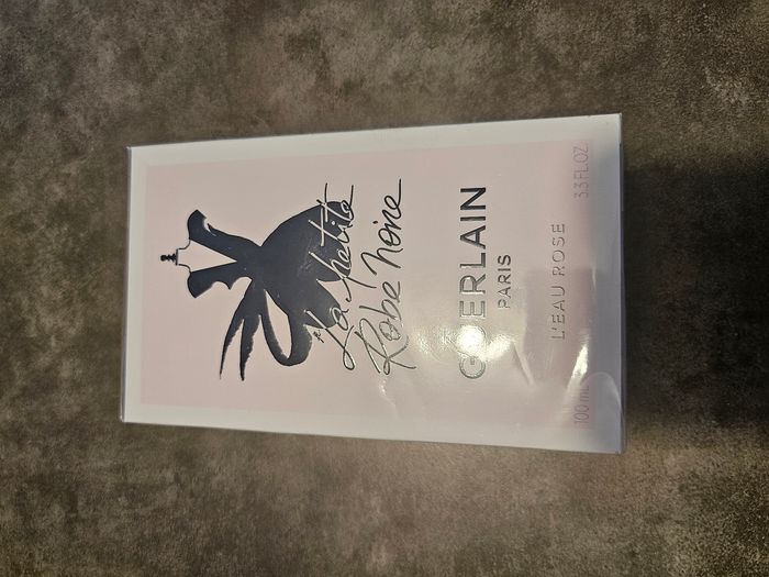 Parfum la petite robe noire