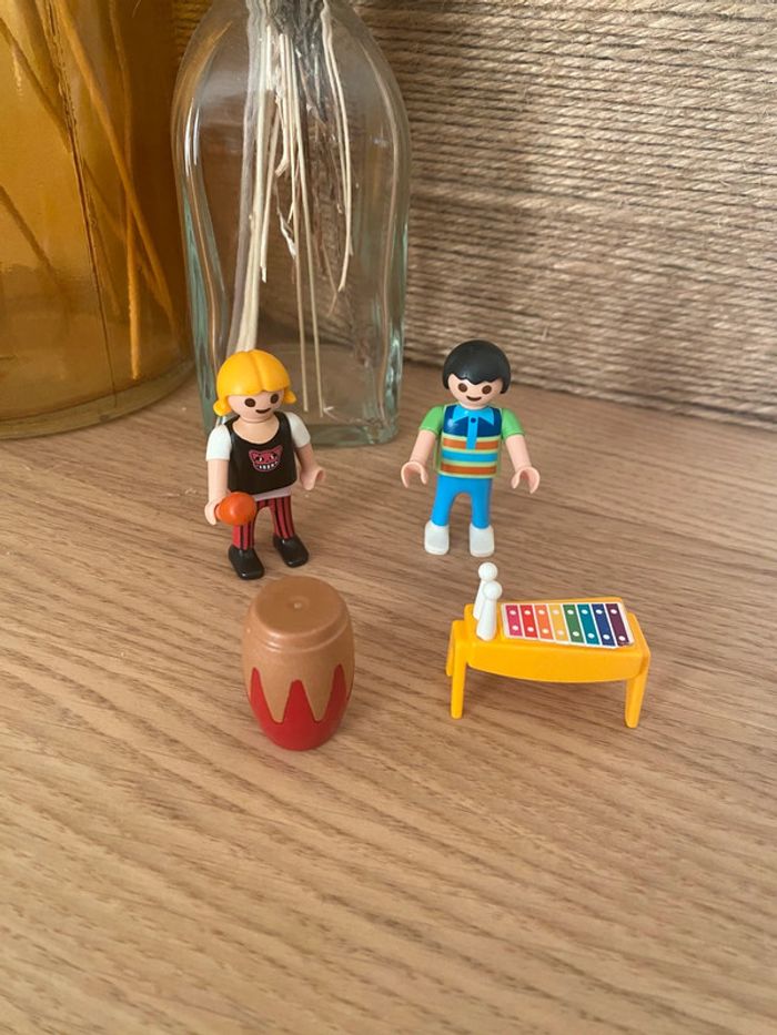 Enfants musiciens Playmobil