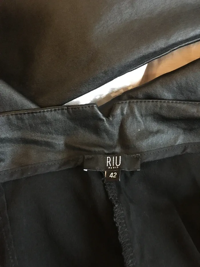 Pantalon aspect cuir - photo numéro 4