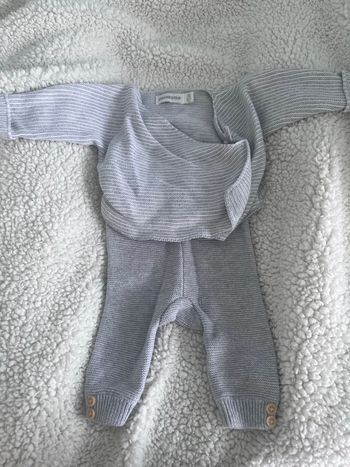 Ensemble en maille bébé 1 mois 