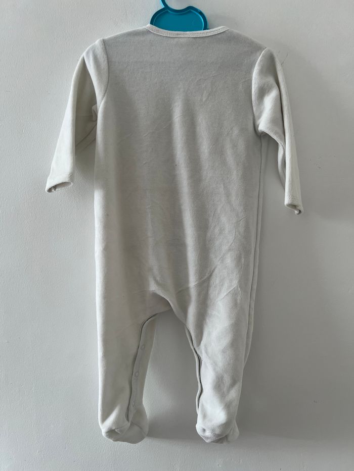 Pyjama blanc - photo numéro 6
