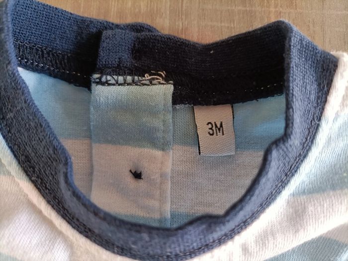 Ensemble été T Shirt/ short bermuda Surf 3 mois - photo numéro 4