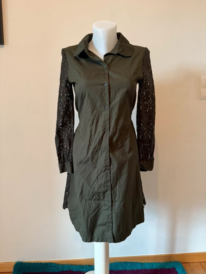Robe en très bon état taille 36 Claudie pierlot