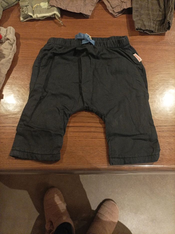 Lot de 4 pantalons et 7 salopette bébé garçon 1 mois - photo numéro 2