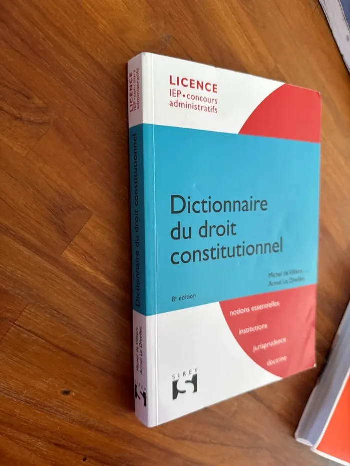 Livre, dictionnaire du droit constitutionnel - photo numéro 2