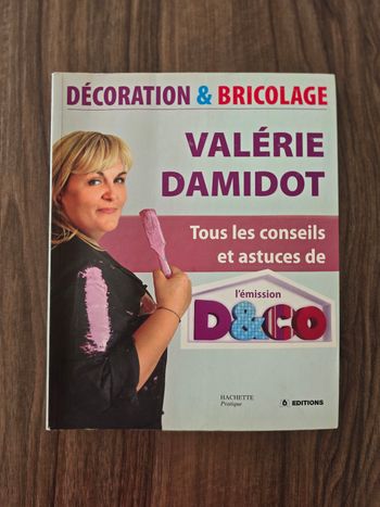 Livre Décoration et Bricolage.