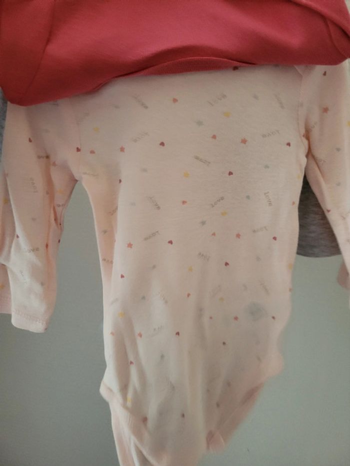 Lot de bodies bébé 3 mois - photo numéro 3