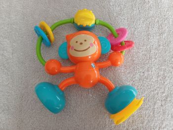 Jouet d'éveil : hochet singe à ventouse dès 3 mois (familleac72)