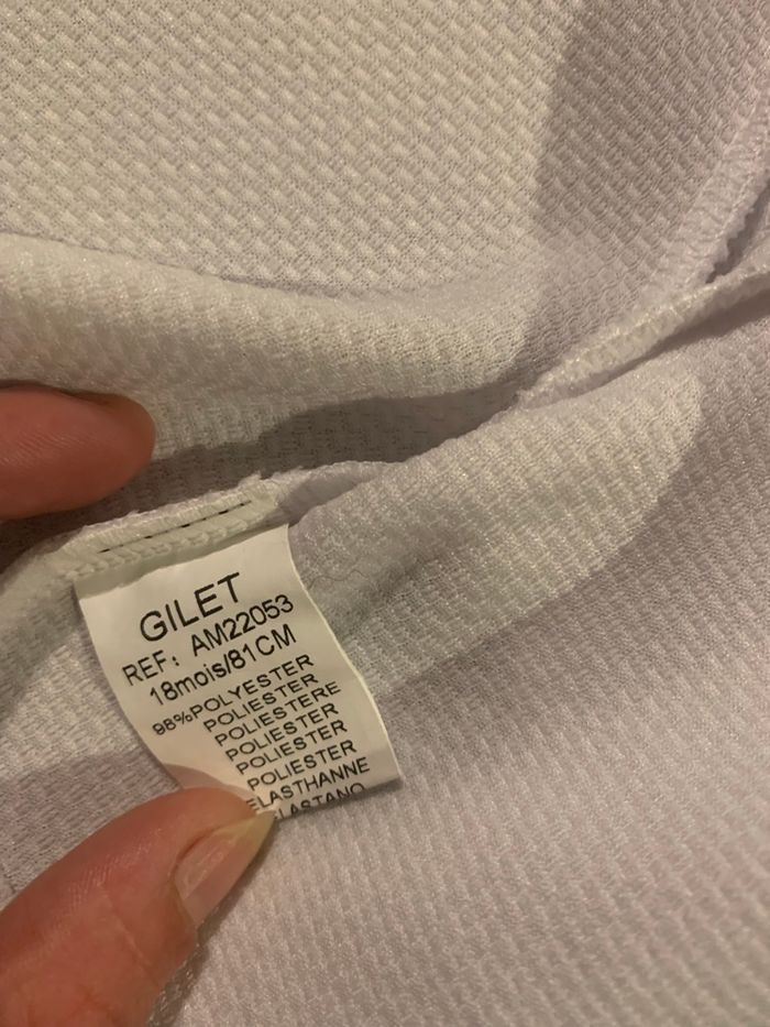 Gilet blanc neuf