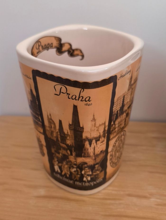 🌿 Tasse souvenir "Prague" en céramique 🌿 - photo numéro 2