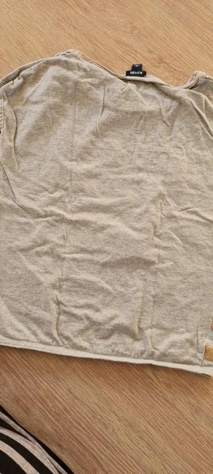 T-shirt 8 ans - photo numéro 2