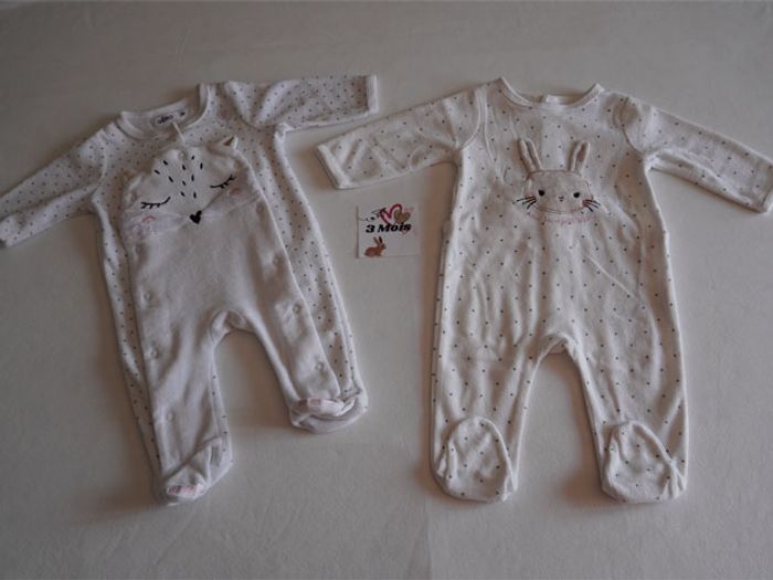 Lot n°3 de 2 Pyjamas velours blancs fantaisies brodés Gémo en 3 mois