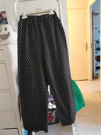 Pantalon un peu epai T32-34