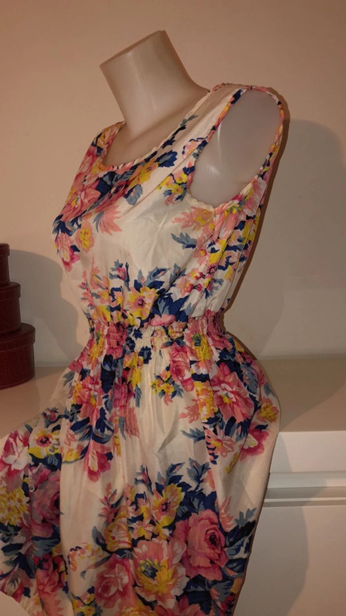 Robe fleurie - photo numéro 4