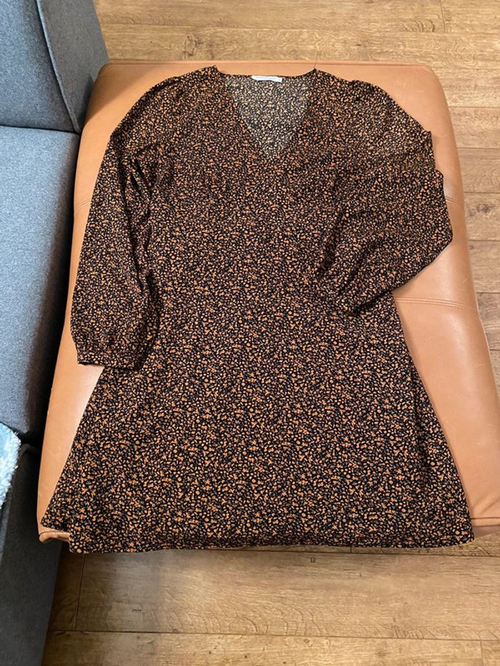 Robe courte trapèze col V